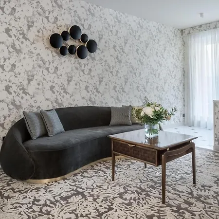 - Palazzo Signoria Luxury 10- Giuditta Apartment *
