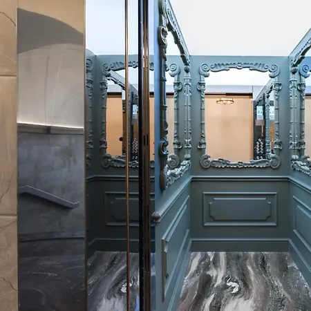 - Palazzo Signoria Luxury 10- Giuditta Apartment
